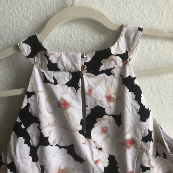 WHBM structured floral halter top - Picture 6 of 9